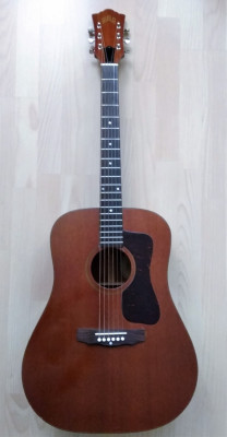 Guitarra acústica Guild D-25 M de 1972, USA