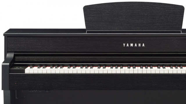 Yamaha CLP 653 Clavinova