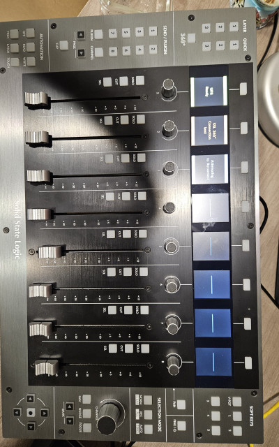 Controladores Solid State Logic UF8 y UC1