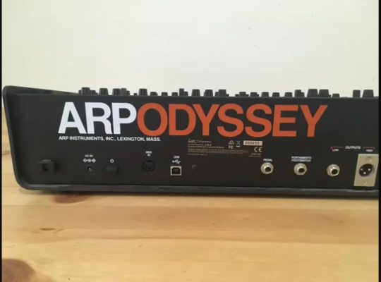 Arp Odyssey (Korg)