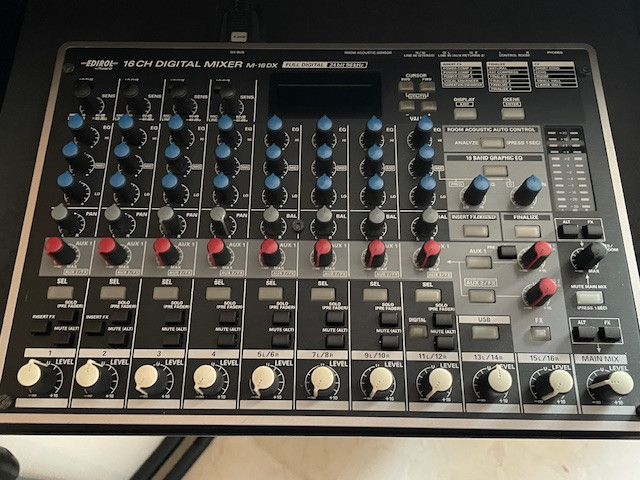 Roland Edirol M-16DX