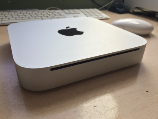 Apple Mac mini (2,4 Dual Core, SSD)