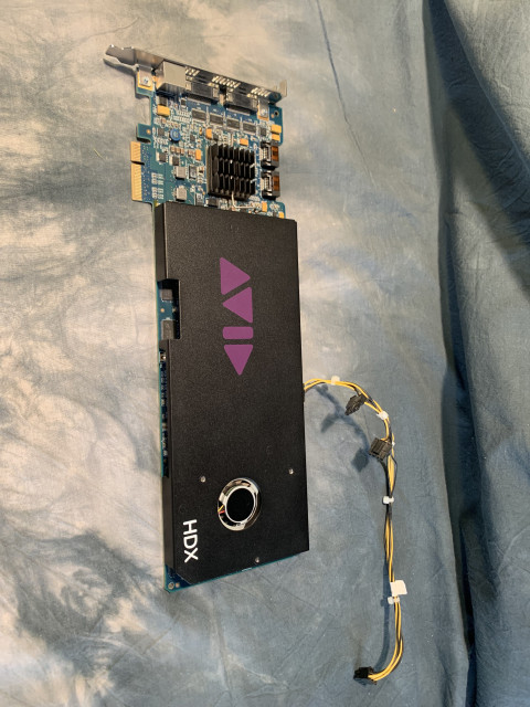 TARJETA PCIe AVID HDX