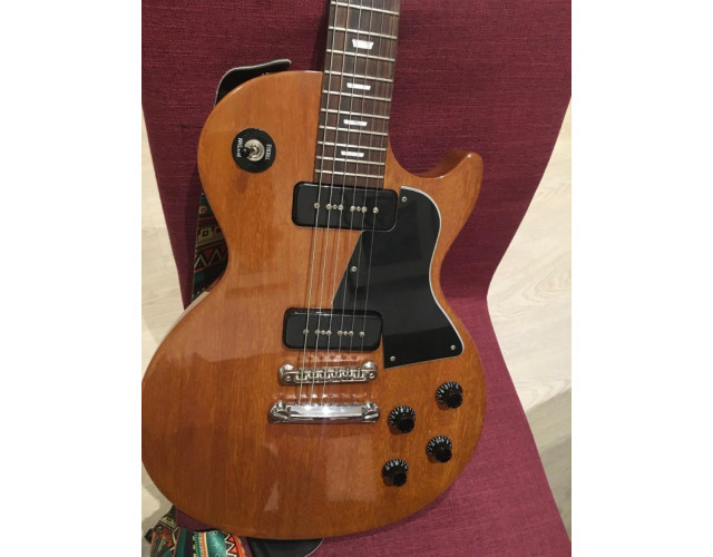 Gibson Les Paul Junior Special 2000.