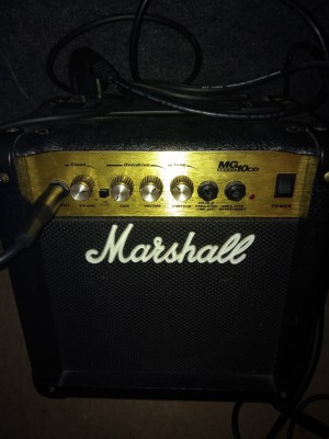 Amplificador Marshall MG 10 CD