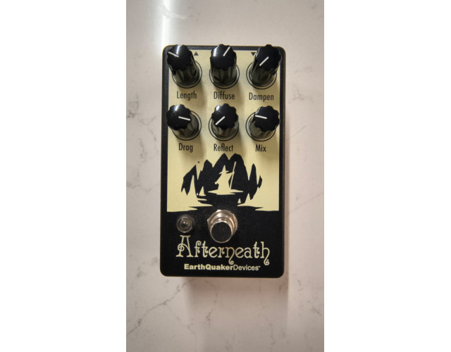 EarthQuaker Devices Afterneath Otherworldly Reverberation Machine V2