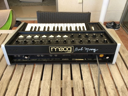 MOOG Micromoog firmado por R.A.Moog