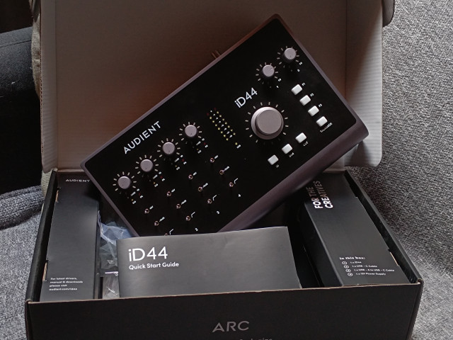 Audient iD44 MK2
