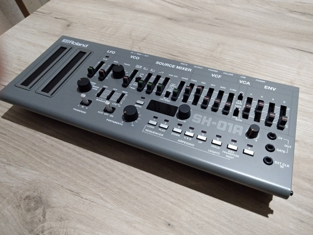 Roland Boutique SH-01a
