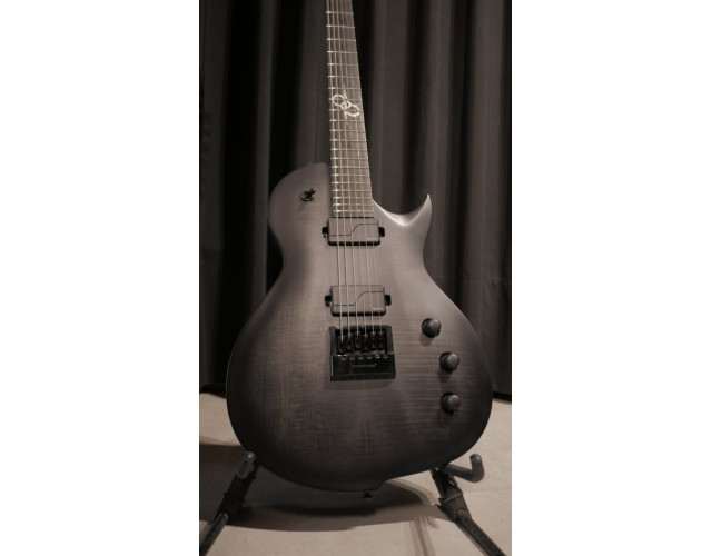 Guitarra barítona Solar GC1.6AFBB-27 NUEVA