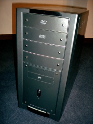 Torre Pentium 4 3.00 Ghz con Matrox G550