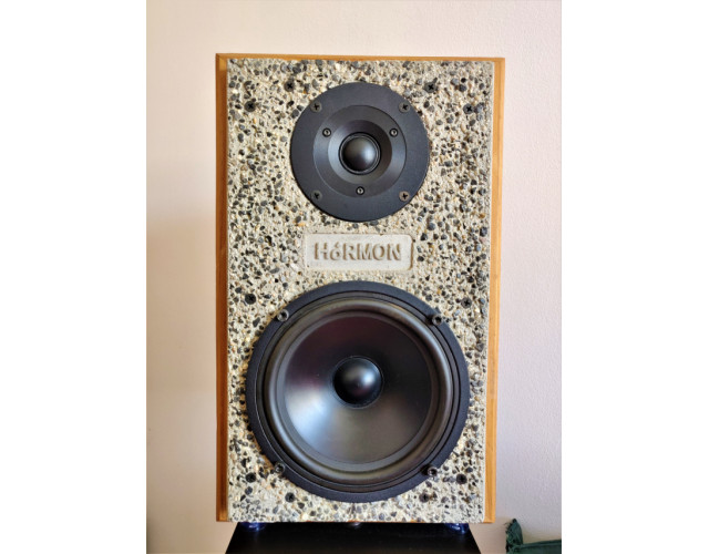 Material de Estudio: Monitores Hórmon + Etapa + Soportes Dynaudio + Rack