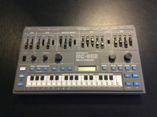Roland MC-202 Impecable!!