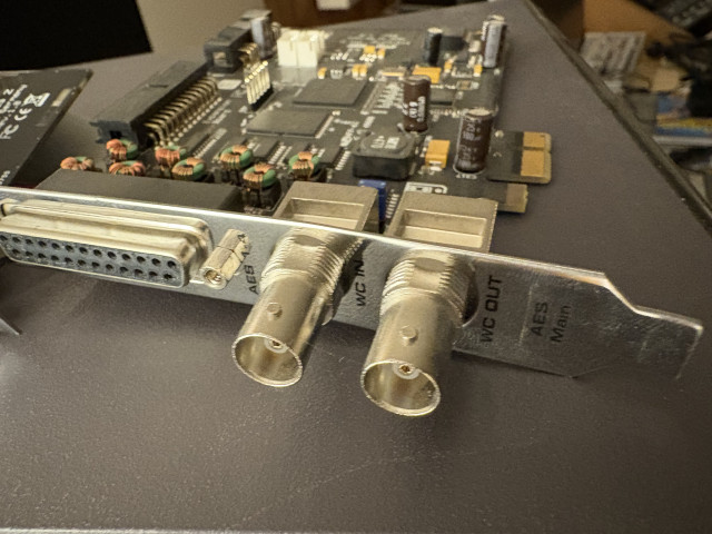 Mytek 8x192 + RME AES32