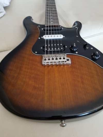 PRS SE EG 2004 con mejoras sustanciales