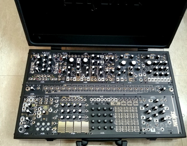Make Noise Shared System Black & Gold Plus