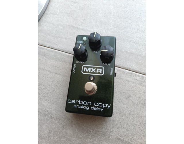 MXR Carbon Copy analog delay
