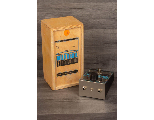 Electroharmonix Holy Grail v1 wooden box