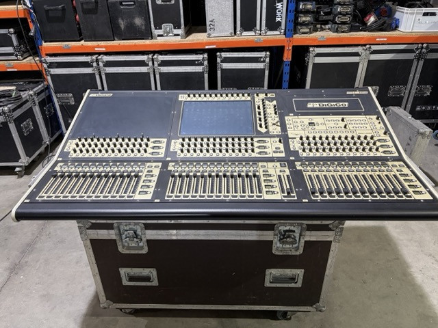 DigiCo SD8 + D2Rack 48/16