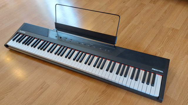 Piano digital Alesis Recital 88 teclas