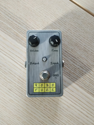 Pedal de Fuzz boutique. Robo fuzz. Fabricado a mano en Inglaterra.