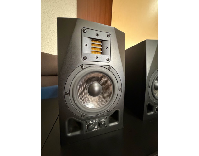 Altavoces Adam A5-X