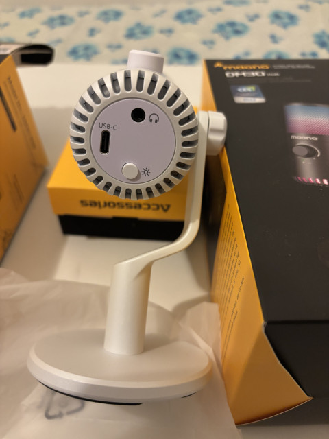 Lote 2 Microfonos Maono blancos con RGB type C
