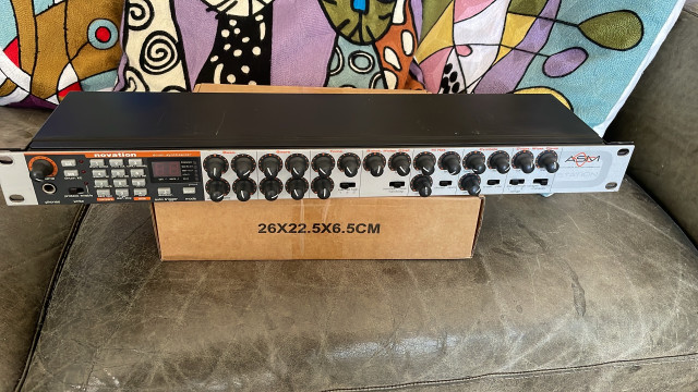 Novation drum synthetisizer 808 & 909