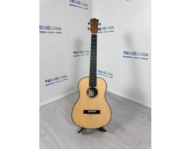 Ukelele baritono de caoba