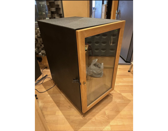 IsoBox Rack