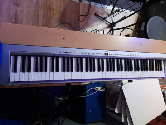 Piano digital Yamaha P140 en Sevilla