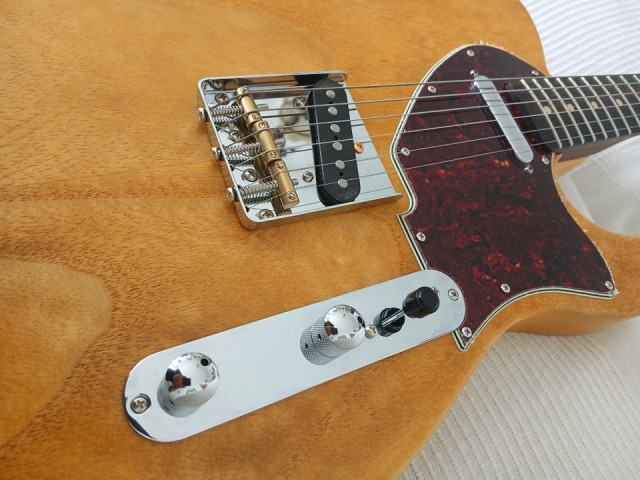 Nueva Mojo Guitars Custom Shop Telecaster con cuerpo y mástil Bezier