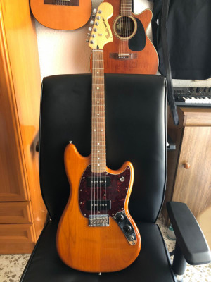 Fender Mustang Aged 90