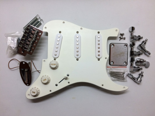 Fender Squier Hardware