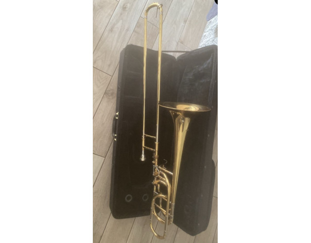 Trombon bajo ibersound de doble transpositor