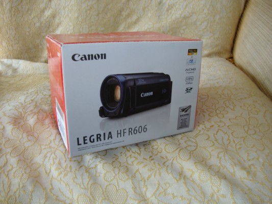Canon Legria HF R 606