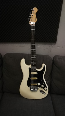Fender stratocaster de los 80