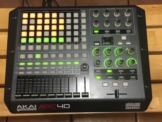 AKAI APC 40, controlador MIDI para Ableton Live