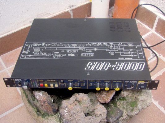 Korg SDD-3000, "the Edge's delay" impecable
