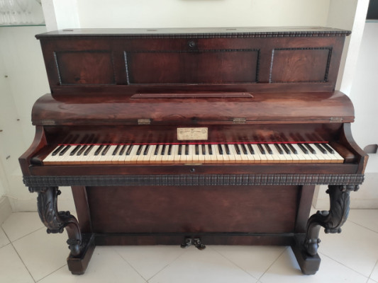 Piano Colección Siglo XIX JOSE LARRÚ 1850