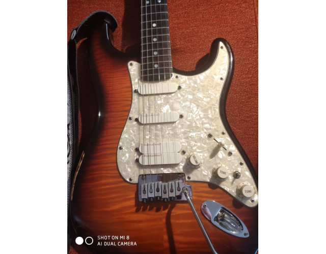 Fender Ultra Stratocaster 50 aniversario 1996