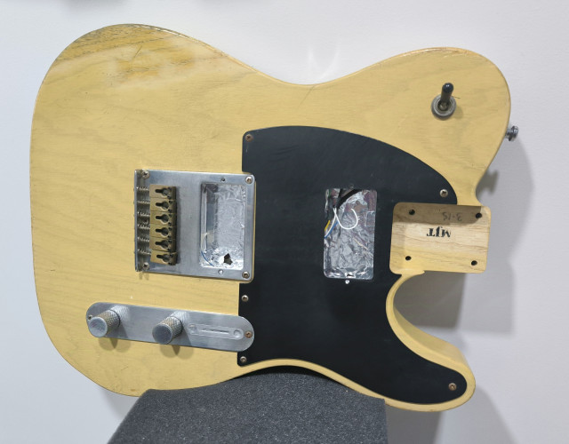 MJT HH swamp ash Butterscoch relic ¡1.8kg! + puente + electronica + etc...