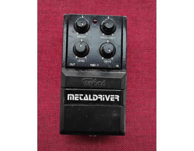 Pedal de distorsion Tokai Metaldriver 1985