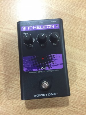 Pedal de efectos de voz TC-Helicon X1