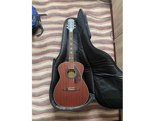 Fender acustica Tim Armstrong Hellcat