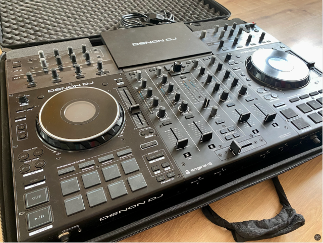 Denon Prime 4 +