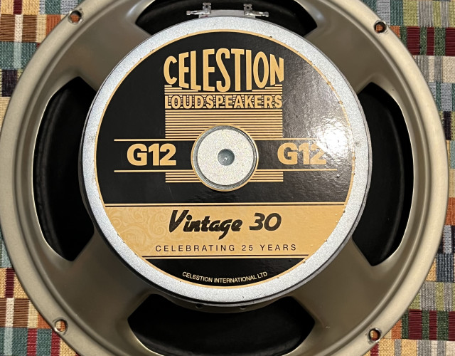 (Envío gratis) PAREJA Celestion Vintage 30 8 ohm