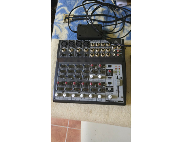 Mesa analogica berhinger Xenyx 1202