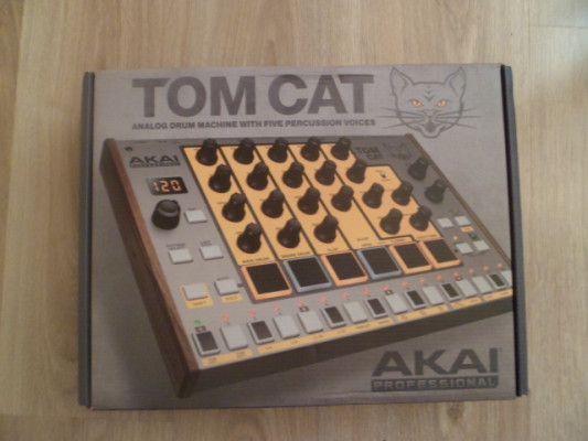 Akai Tom Cat