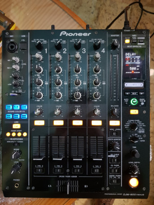 Mesa de mezclas Pioneer DJM 900 Nexus